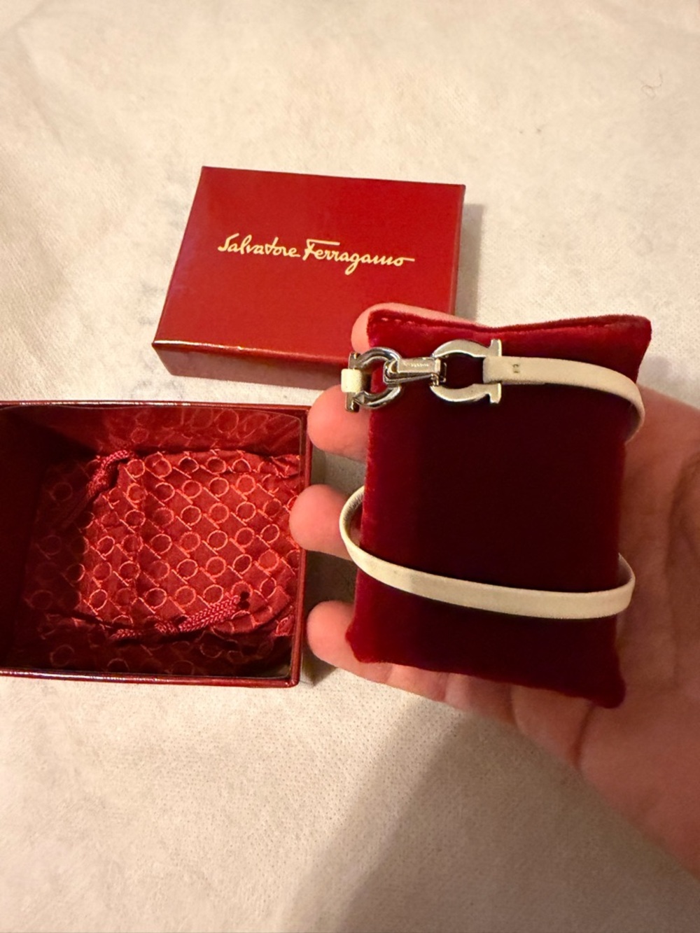 Salvatore Ferragamo Leather Gancini Double Wrap Bracelet-Ivory/silver full-set